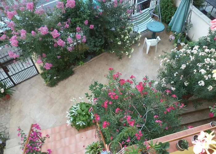 Stoyanovi Gasthof 3*